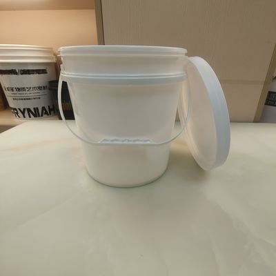 أبيض أسود 10L دلو بلاستيكي مستدير مادة PP مع غطاء الختم