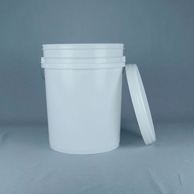دلو بلا BPA بيضاء 5 غالونات بلاستيكية مع غطاء للحصول على مسحوق كيميائي