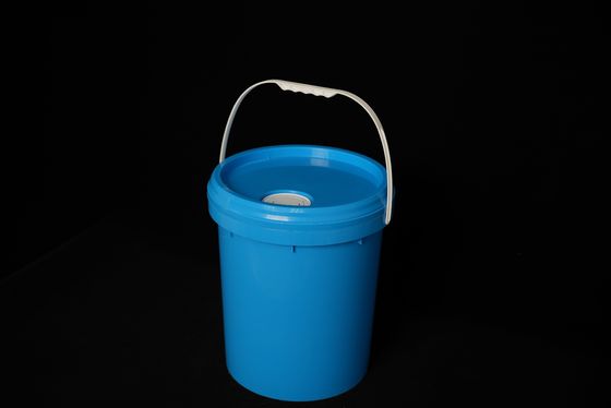 دلاء بلاستيكية قابلة لإعادة الاستخدام خالية من BPA مع مقبض لتخزين الطعام أو الطلاء