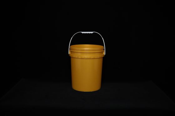 دلاء بلاستيكية قابلة لإعادة الاستخدام خالية من BPA مع مقبض لتخزين الطعام أو الطلاء